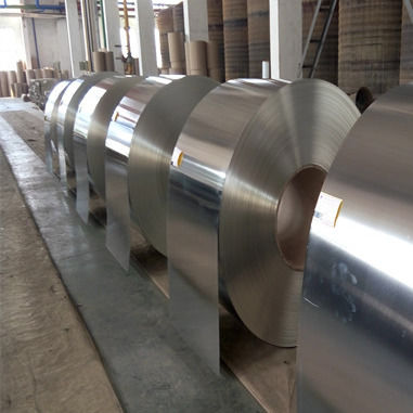 Kalınlığı 0.3-3.0mm Çıkıntılı Galvanizli Çelik Bobin 3-8 Ton Parlak Yüzey